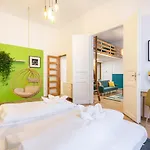 Apartament Live Star *